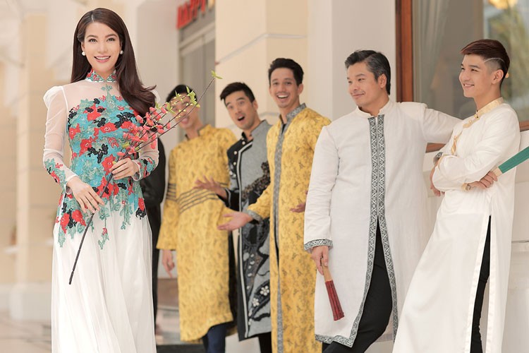 Truong Ngoc Anh ruc ro ao dai cung dien vien Truy sat-Hinh-15